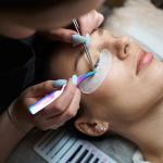 Wimper extensions methoden: leer de meest populaire technieken